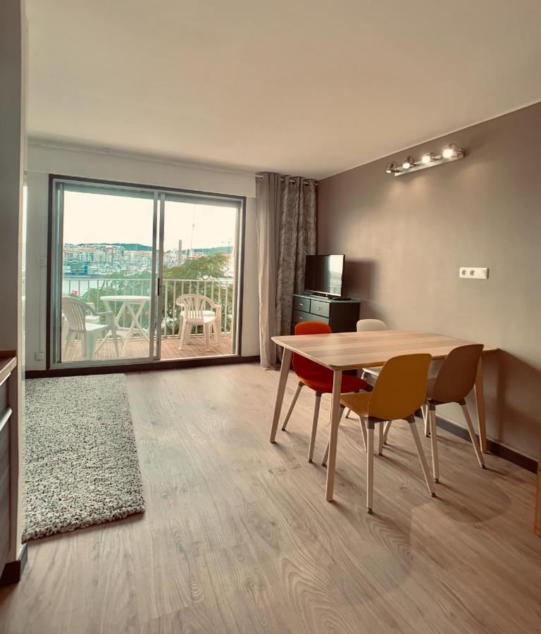 Appartement 1Ere Ligne Vue Port Avec Balcon, Piscine Agde Buitenkant foto